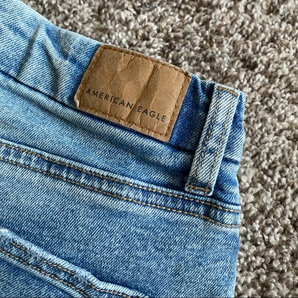 AE Curvy mom shorts - Picture 4 of 6